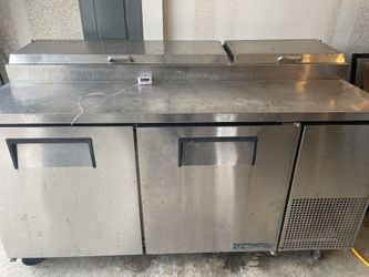 67” pizza prep Table