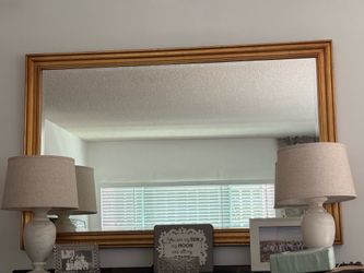 Beautiful mirror (very large and heavy)