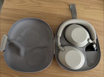 Sony WH-1000XM6 Platinum Silver Headphones
