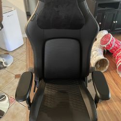 Razer Iskur V2 Gaming Pc Chair