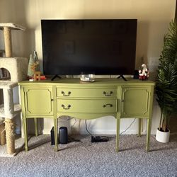 vintage looking tv stand 