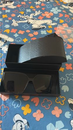 Womens sunglasses brown with case