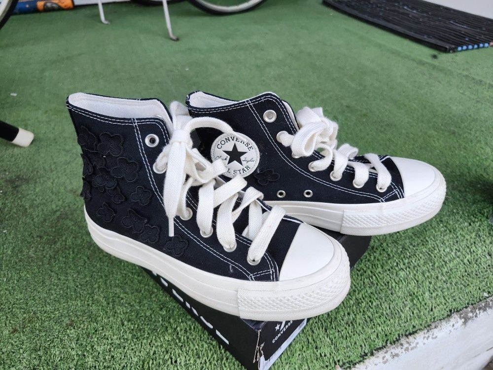 Converse All Star Hi Top Lift Fliwers Woman's Size 7