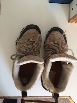 Merrell hiking boots size 4.5 great shape