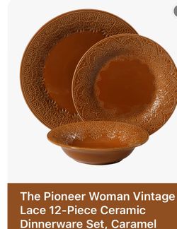 Pioneer women dinnerware set 12 pieces brand new