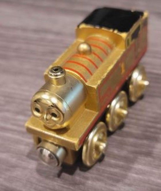Thomas the Tank Engine Gold Limited 60 Year Edition Wooden Railway Train