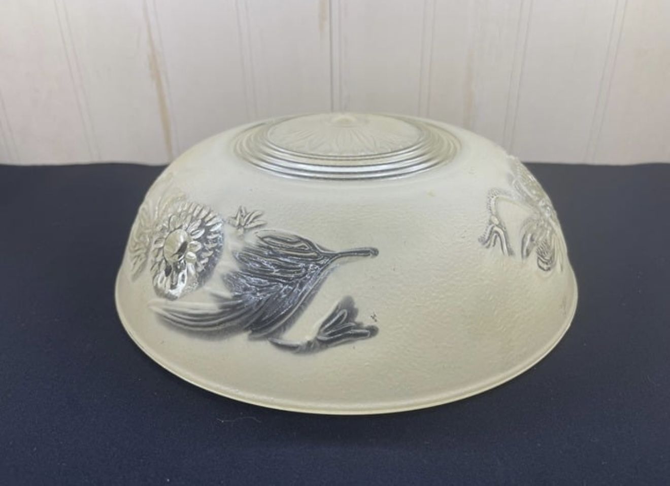 Vintage Frosted Glass Yellow/Beige Daisy Light Shade Ceiling Fixture 3-hole