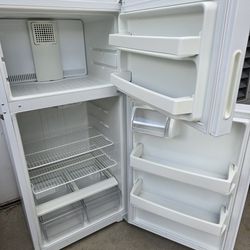Refrigerator Works GREAT