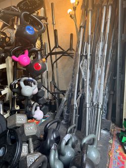 WEIGHTS AVAILABLE : KETTLEBELLS • BARBELL BARS (5-6-7 FOOT) • RUBBER & STEEL DUMBBELLS • ADJUSTABLE BENCHES • BUMPER PLATES • STANDARD PLATES • MED