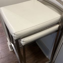 White Barstool Chairs 