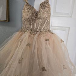 Dama dress in a quincenera