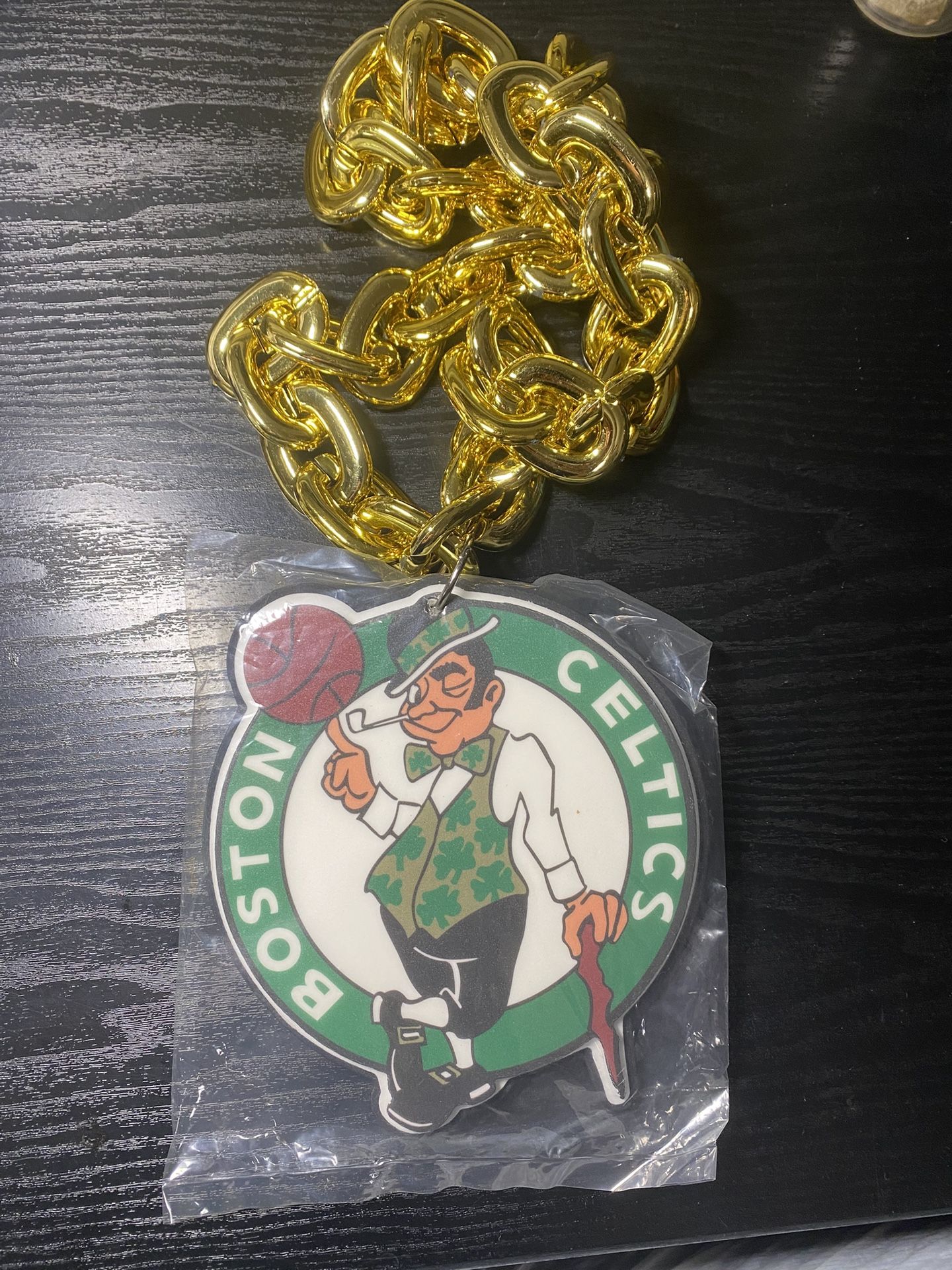 New NBA Boston Celtics GOLD Fan Chain Big Necklace Foam