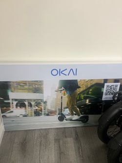 Retail store end cap shelves