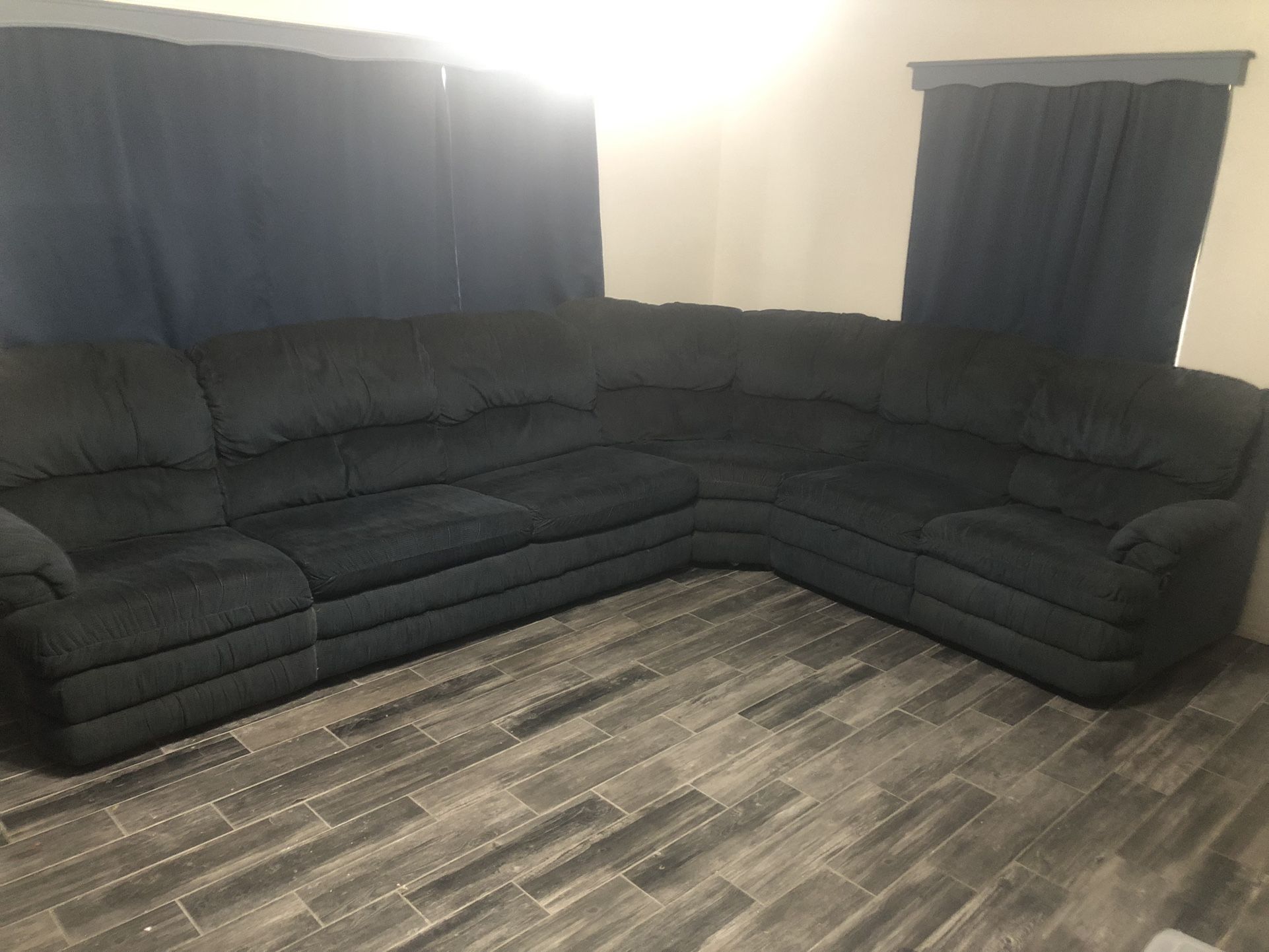 Beautiful Large  5 Piece Sectional Sofa