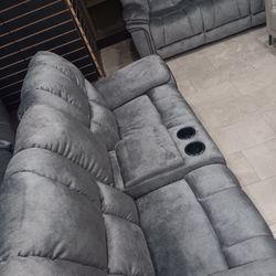  *Living Room Special*---Barcelona Attractive Gray Fabric Reclining 3 Piece Sets---Delivery And Easy Financing Available👍