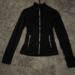 Lululemon Black Full Zip Women's Jacket Size 2 Gold Zippers Thumbholes Pockets