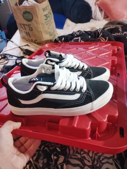 Vans Low-Top Sneakers Black and White