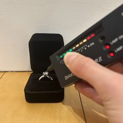 VVS1 1ct Moissanite Engagement Ring