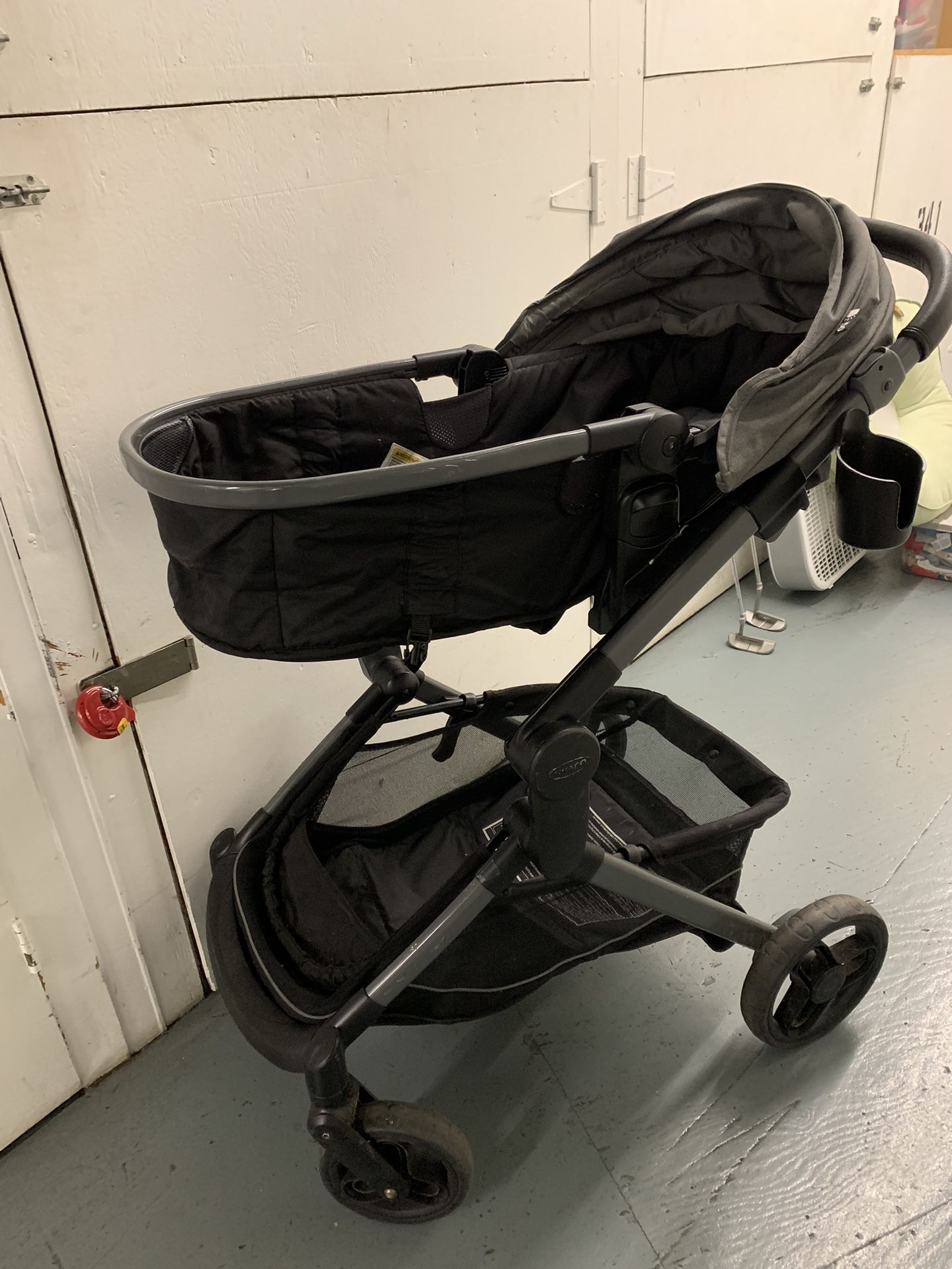 Graco Stroller. Bassinet or Seating. Used.  