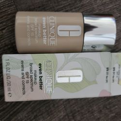 CLINIQUE FOUNDATIONS