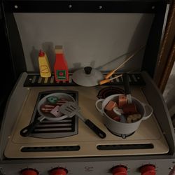 Hape Gourmet Wooden Grill 