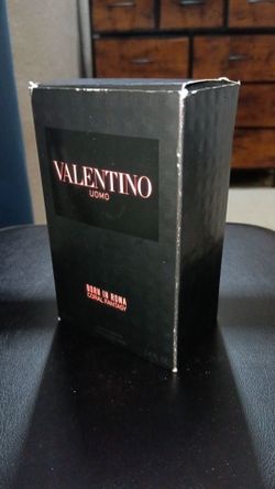 Authentic Valentino Uomo Born in Roma Coral Fantasy 3.4oz Edt for Men (Open Box Never Used) Asking $80 Firm on Price Retails for $130