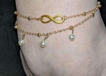 Cute anklet in gold and silver