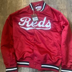 Cincinatti Reds Satin Jacket (size Med)