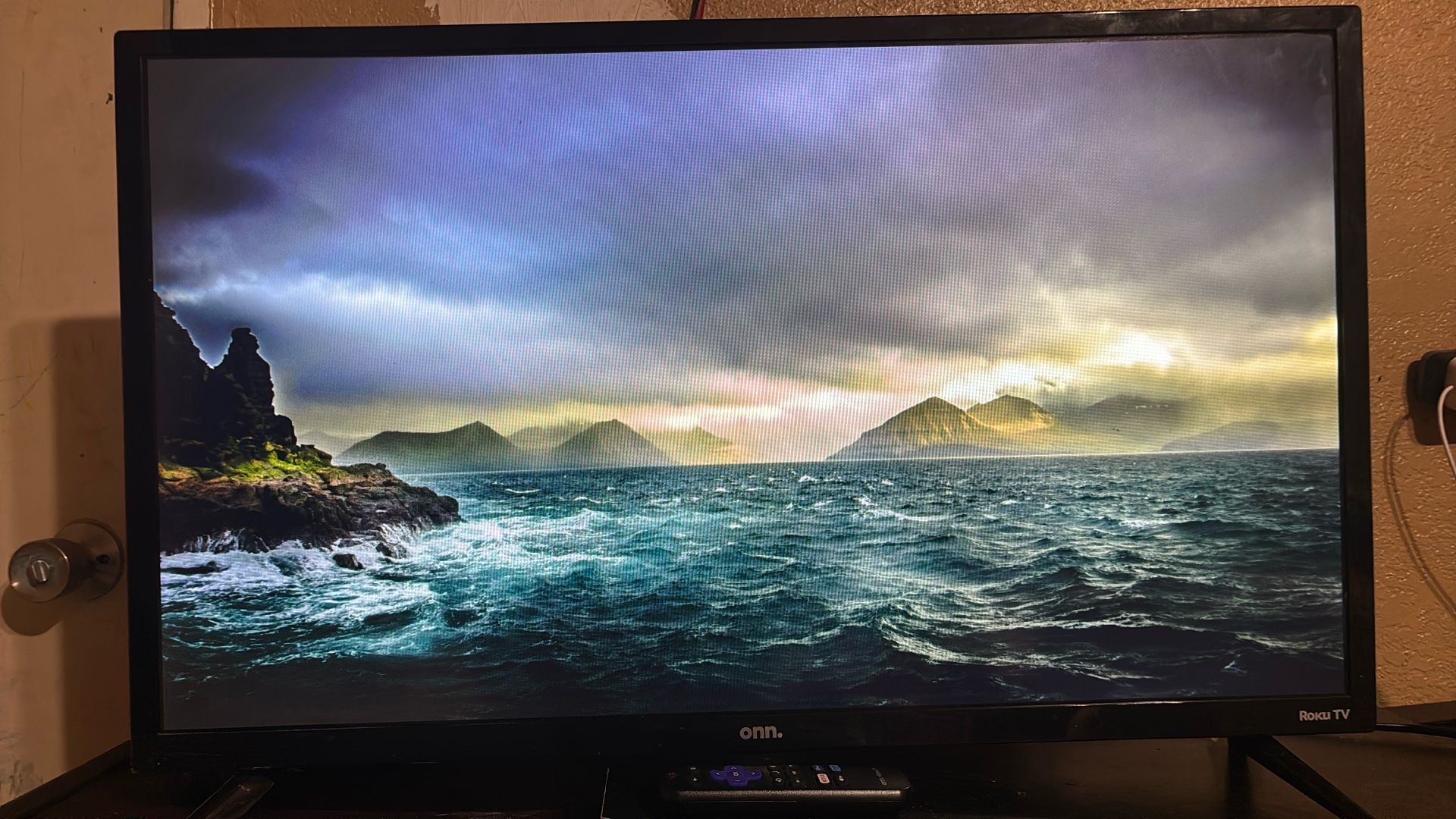 32” Inch Roku Tv
