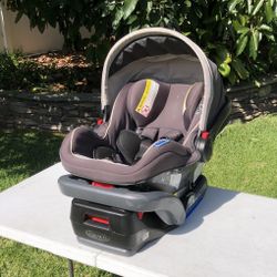 Graco Infant Car Seat & Base