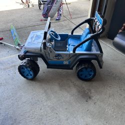 Jurassic World Power Wheels
