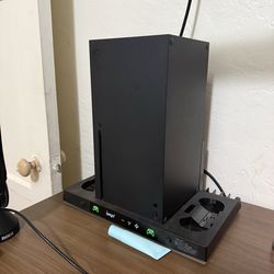 XBOX SERIES X W/ COOLING FAN