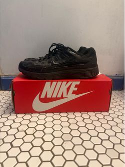 Black Nike p-6000