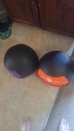 Exercise throw balls