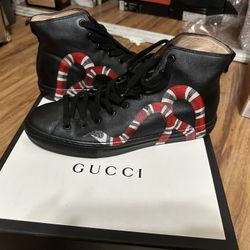 Gucci snake sneakers high sale top