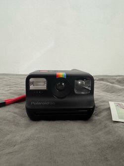 Polaroid go
