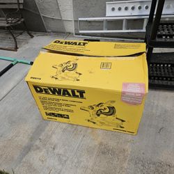 Dewalt Double Bevel Sliding Saw New
