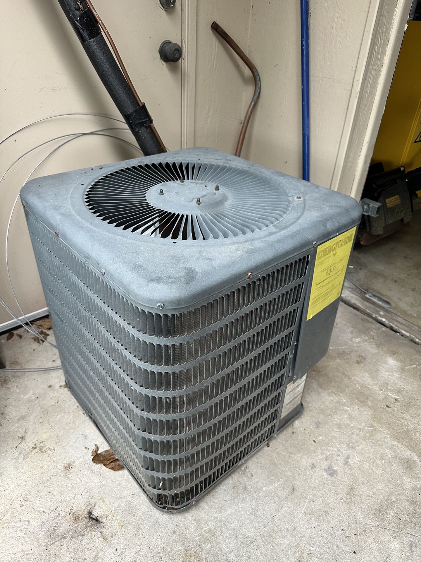 USED AC UNIT Great Condition Goodman for Sale in Pompano Beach, FL