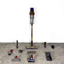 Dyson V11 Outsize Handheld Stick Cordless Vacuum Cleaner w/ all attachments