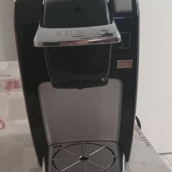 KEURIG K-MINI, K-CUP POD COFFEE MAKER
