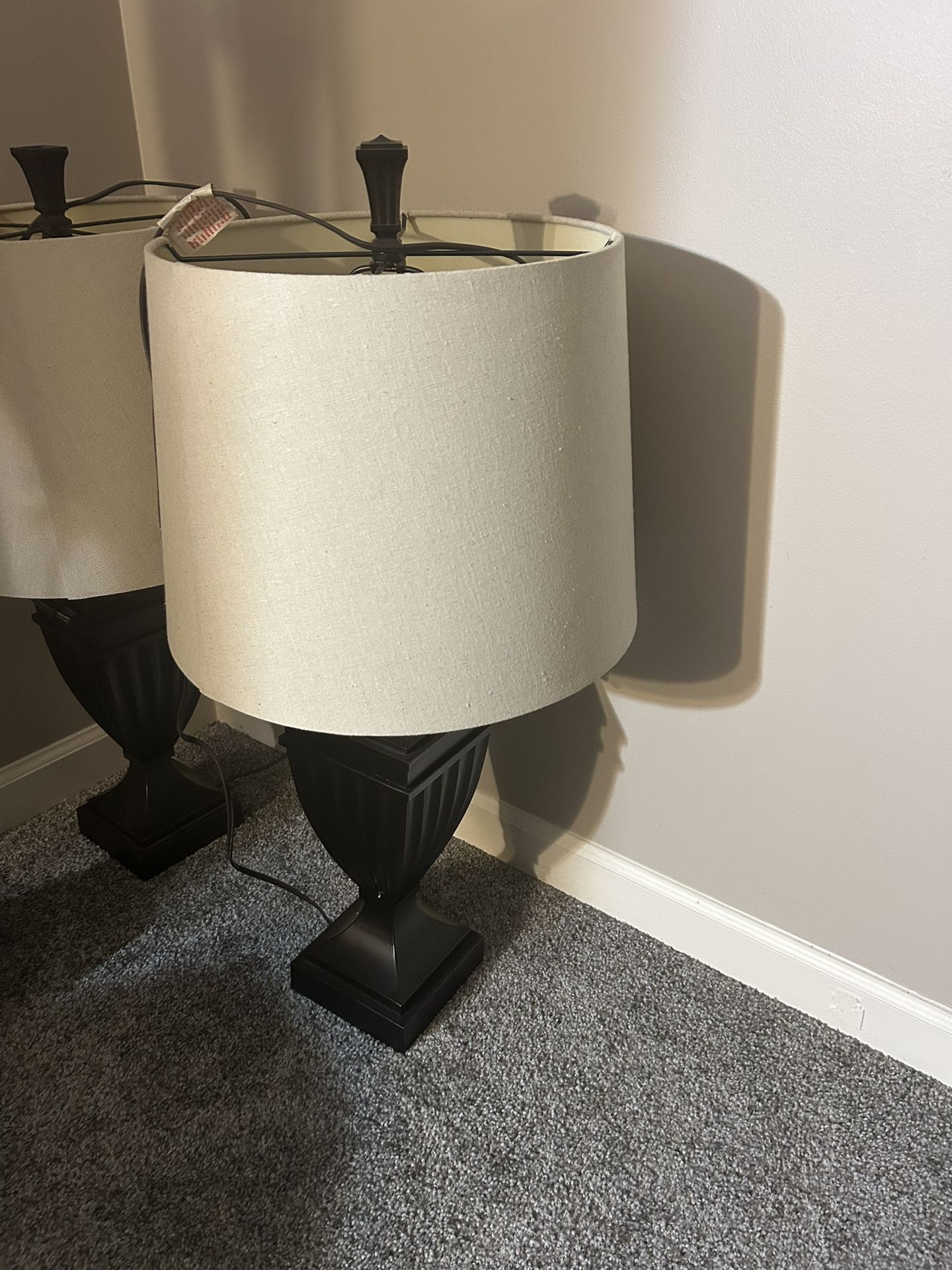2 Lamps
