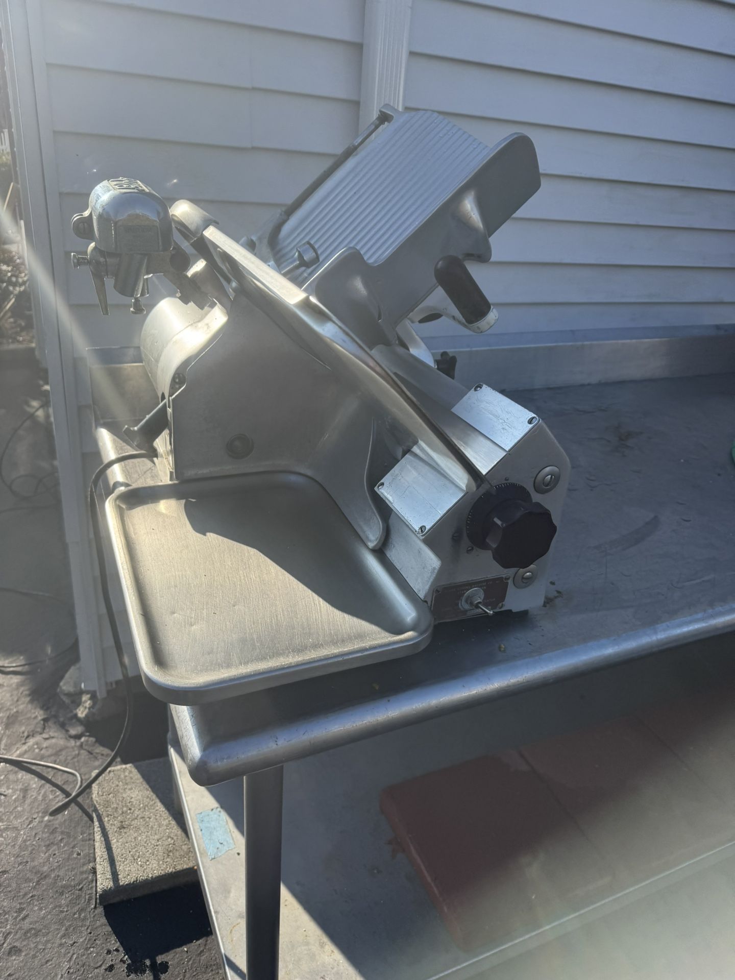 Globe deli slicer