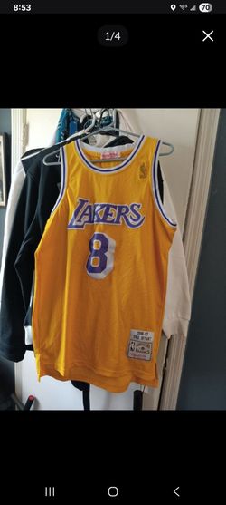 Kobe Bryant jersey