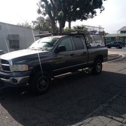 2004 Dodge Ram 4×4 ( Needs head Gasket Work)