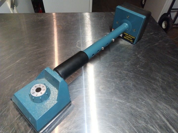 KEE KICKER CARPET INSTALLER