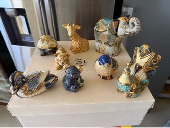CERAMIC ANIMAL FIGURINE SET