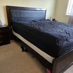 Cal King Bedroom Set