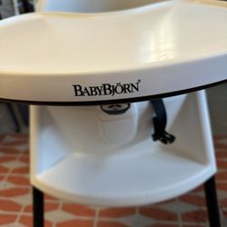 Baby bjorn High Chair-  Like New