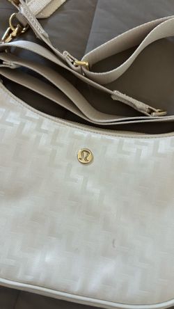 Lululemon white jacquard zigzag pattern