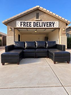 EXCELLENT CONDITION Modular Sectional